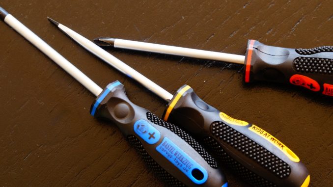 screwdriver-708130_1920